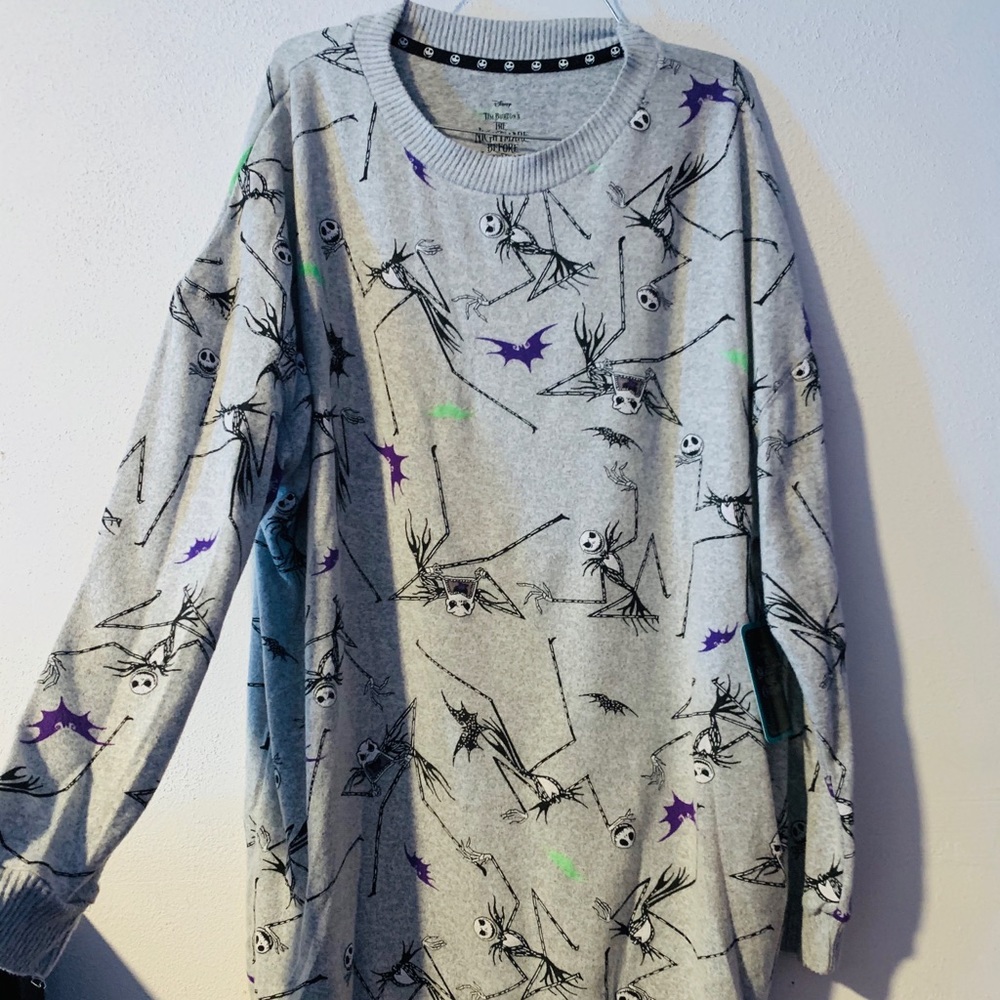NWT NIGHTMARE BEFORE XMAS SLEEP SHIRT/SWEATER 💀🖤